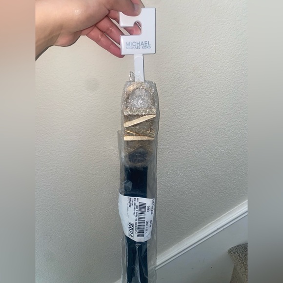 Brand Spaken New! MICHAEL KORS BOUJEE WAIST BELT FOR $59 SIZE L - Picture 2 of 3